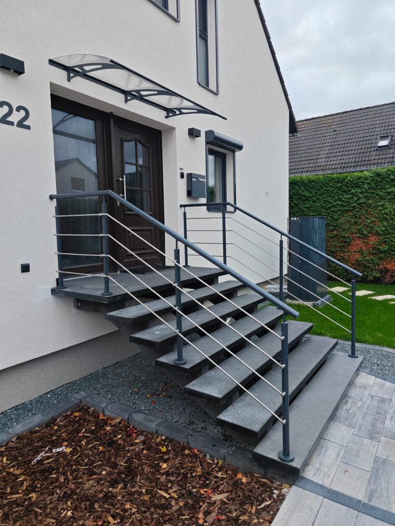 A-5 Treppengeländer, Stahlgeländer in Anthrazit, Edelstahlgeländer, Befestigung von oben